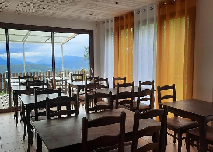 Refuge De Roncharel *